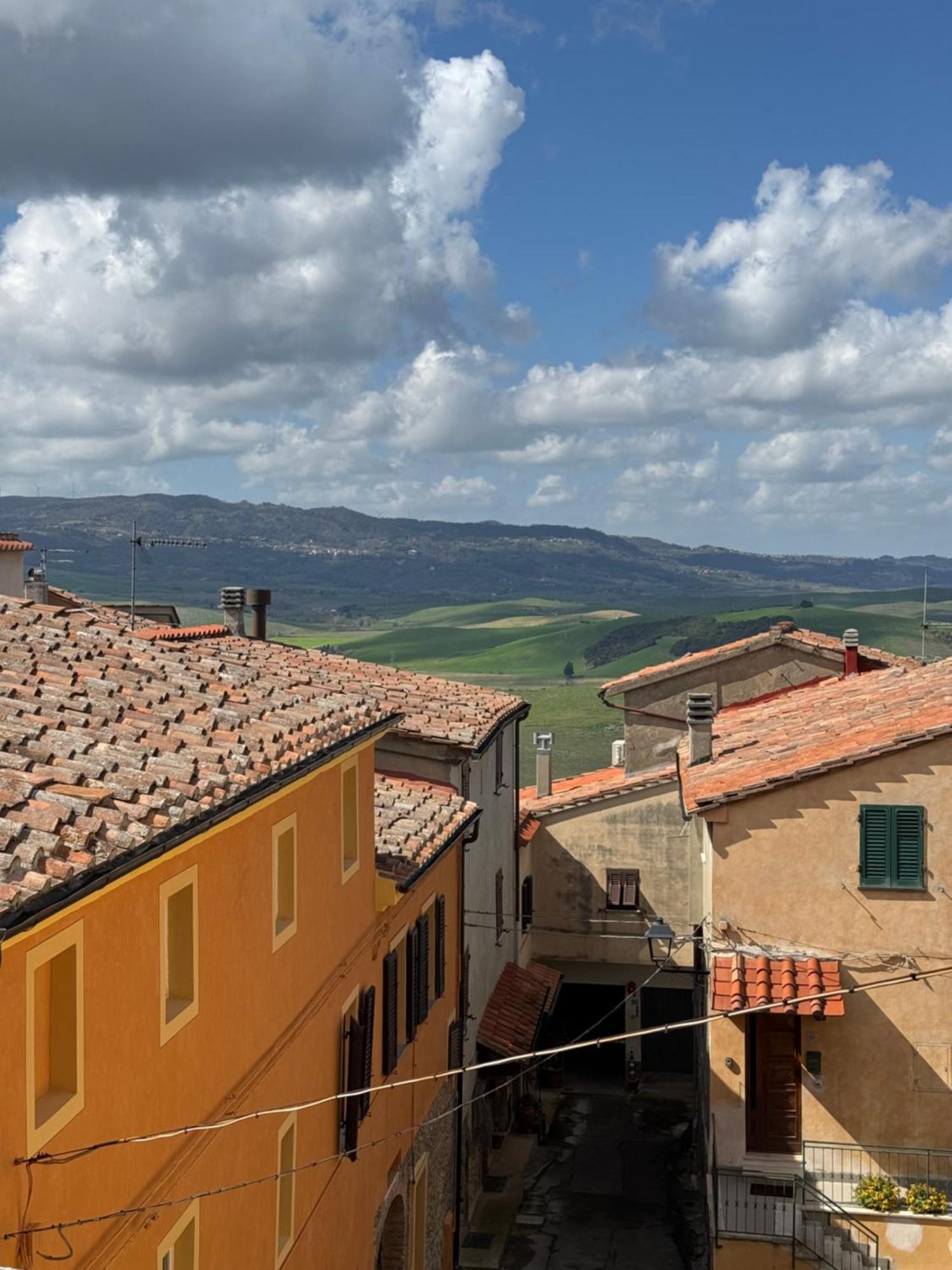 La Casetta Di Borgo Lajatico Exterior foto